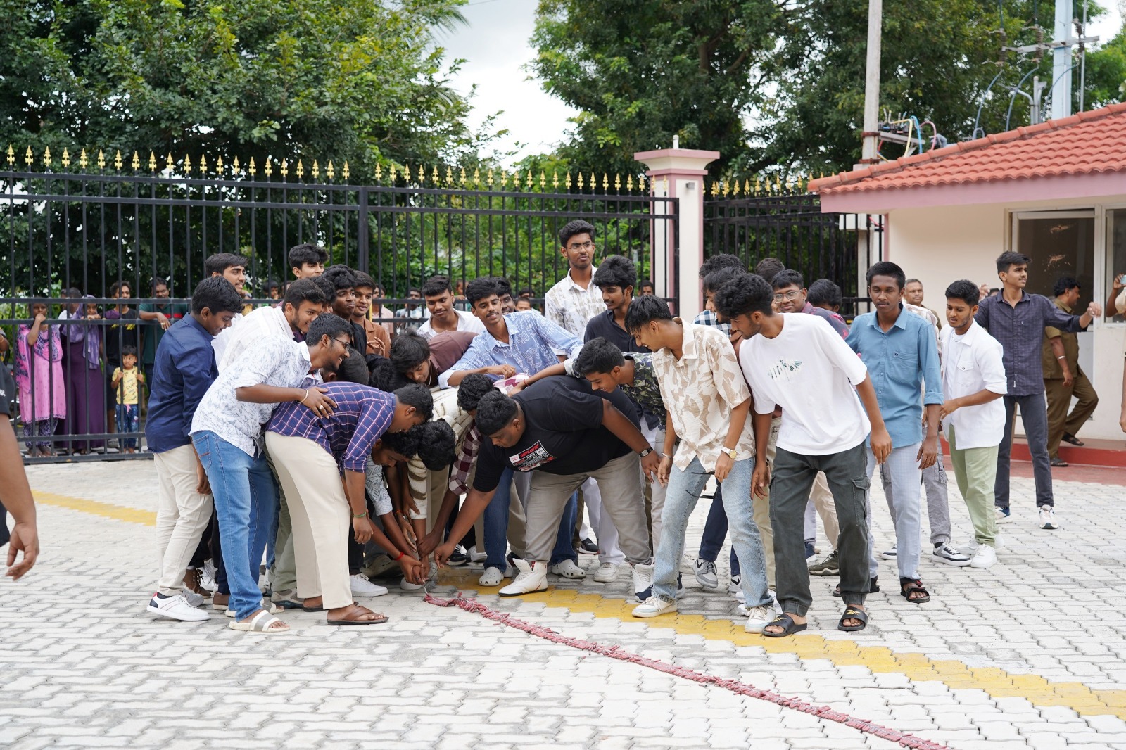 Seshaas School