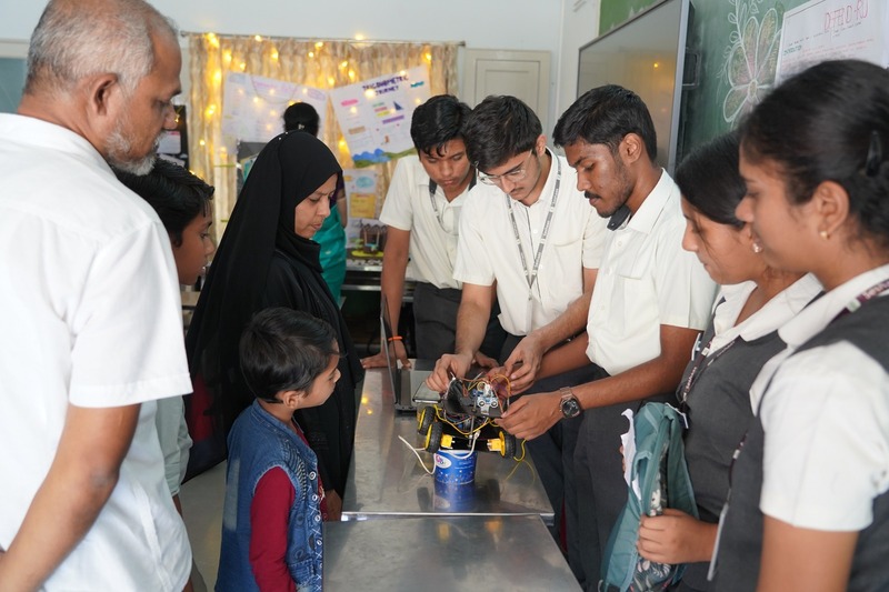 Seshaas School