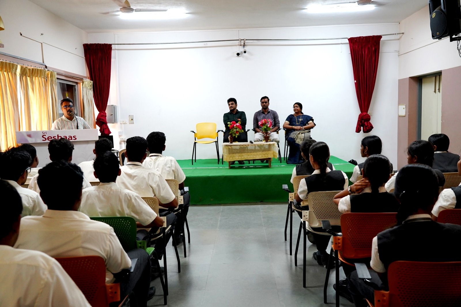 Seshaas School