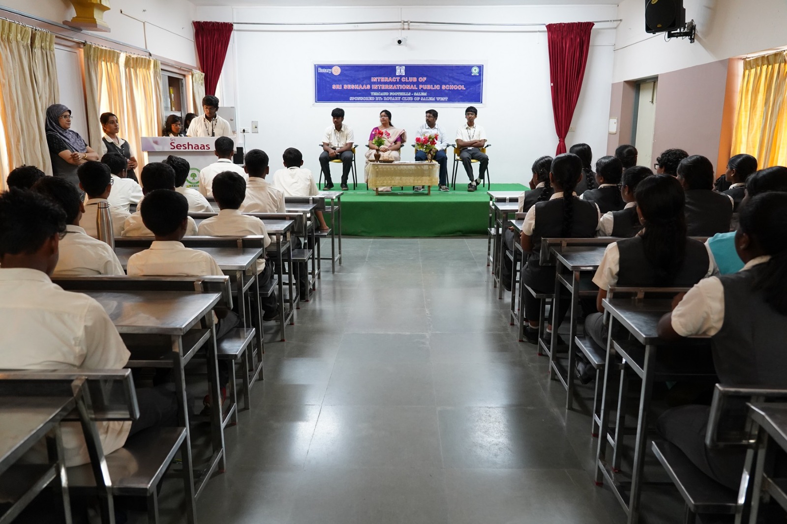 Seshaas School